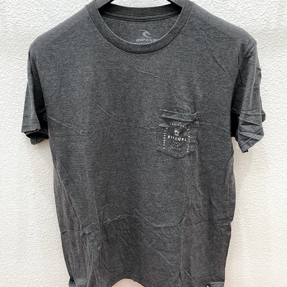 Grey Rip Curl Pocket T-Shirt Men’s Large (LIKE NEW)